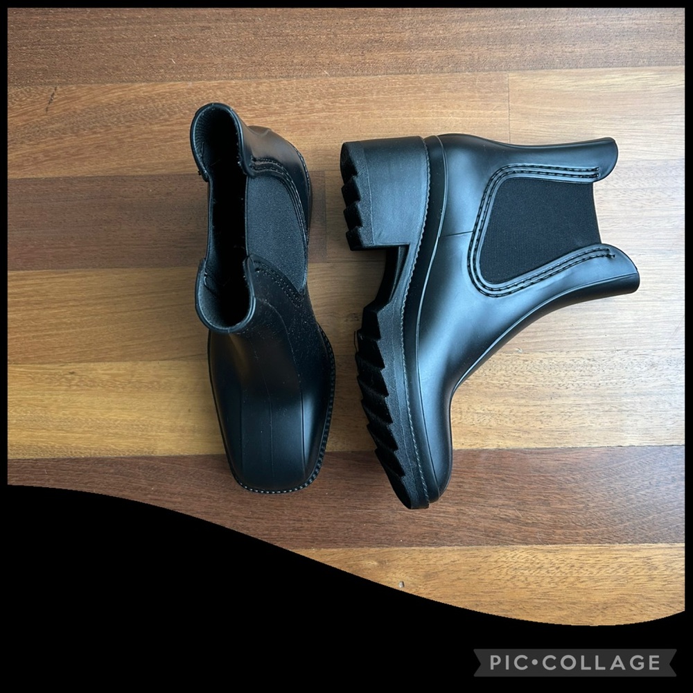 ♦️NWOT Kelsi Dagger rain boot